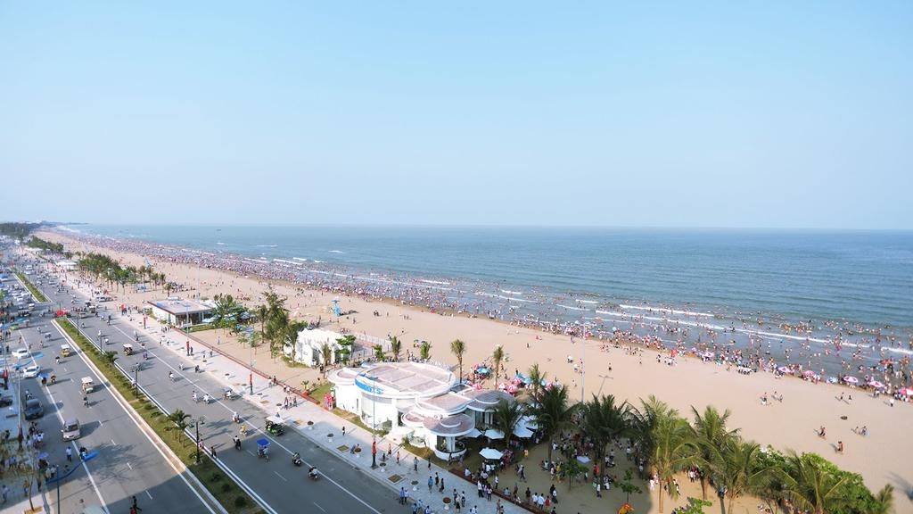 bãi biển sầm sơn - các điểm thăm quan tại Thanh Hóa